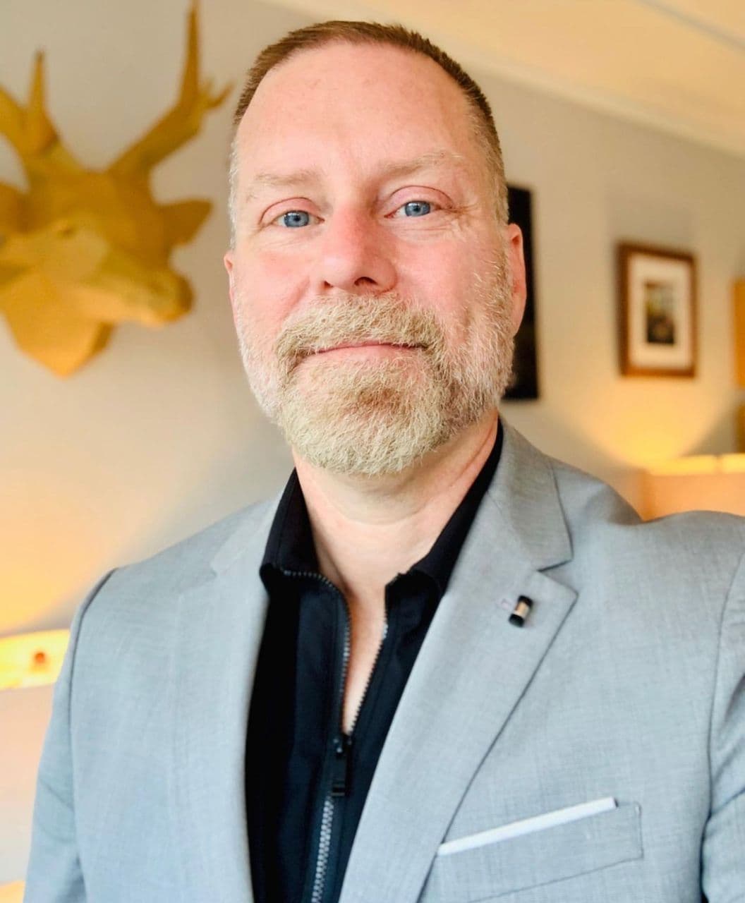 Descriptive Alt Text